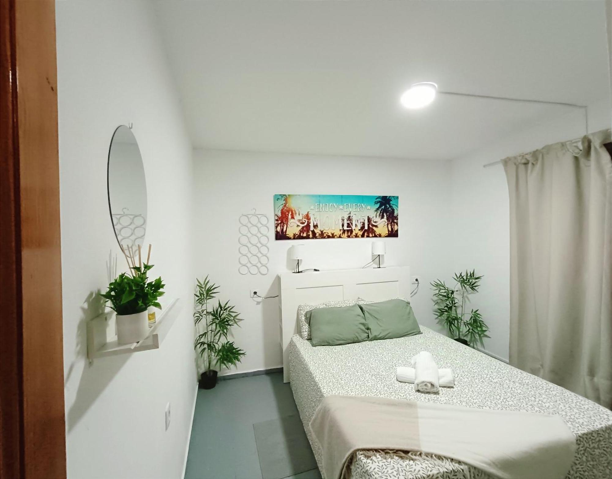 Rentenerife El Medano Beach Life Exterior photo