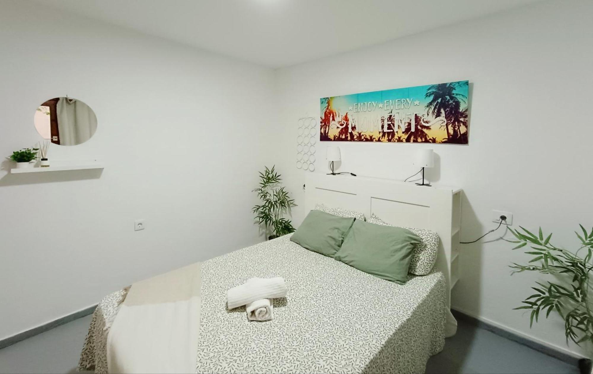 Rentenerife El Medano Beach Life Exterior photo